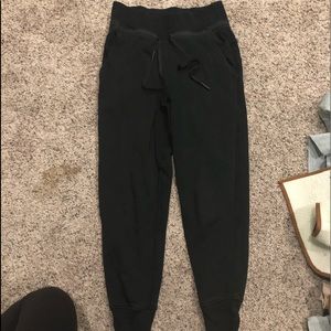 Lululemon black joggers